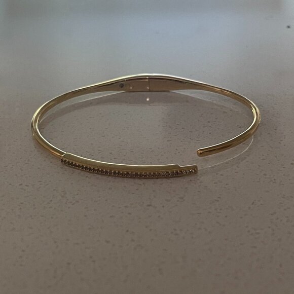 Three thin gold and silver cuff bracelets - Picture 4 of 6